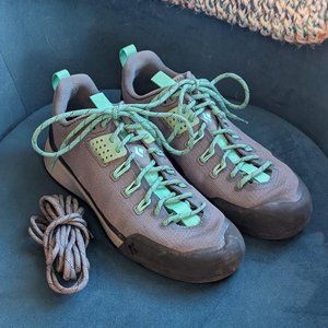 Black Diamond Women's Hiking Shoe